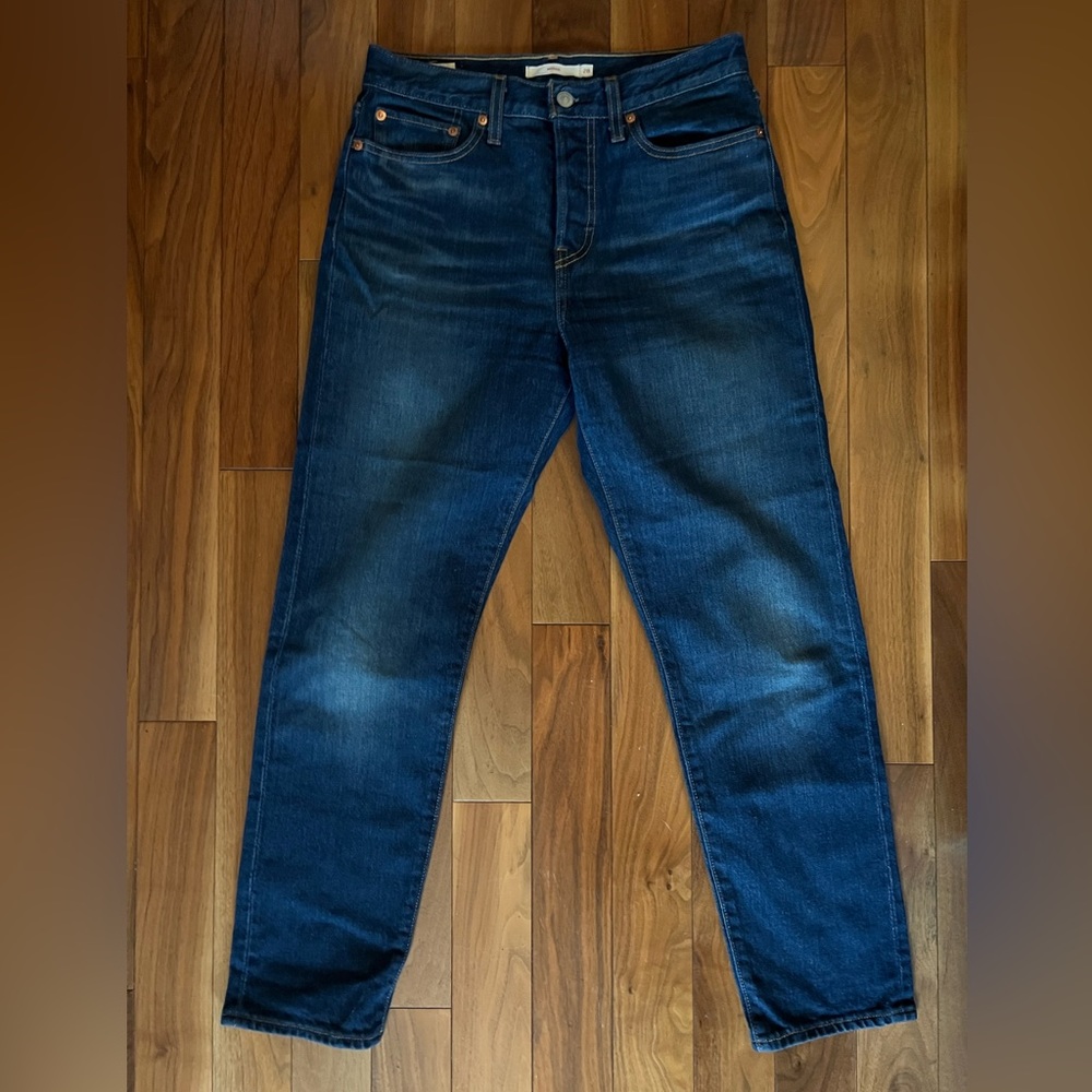 Levi’s Wedgie jeans